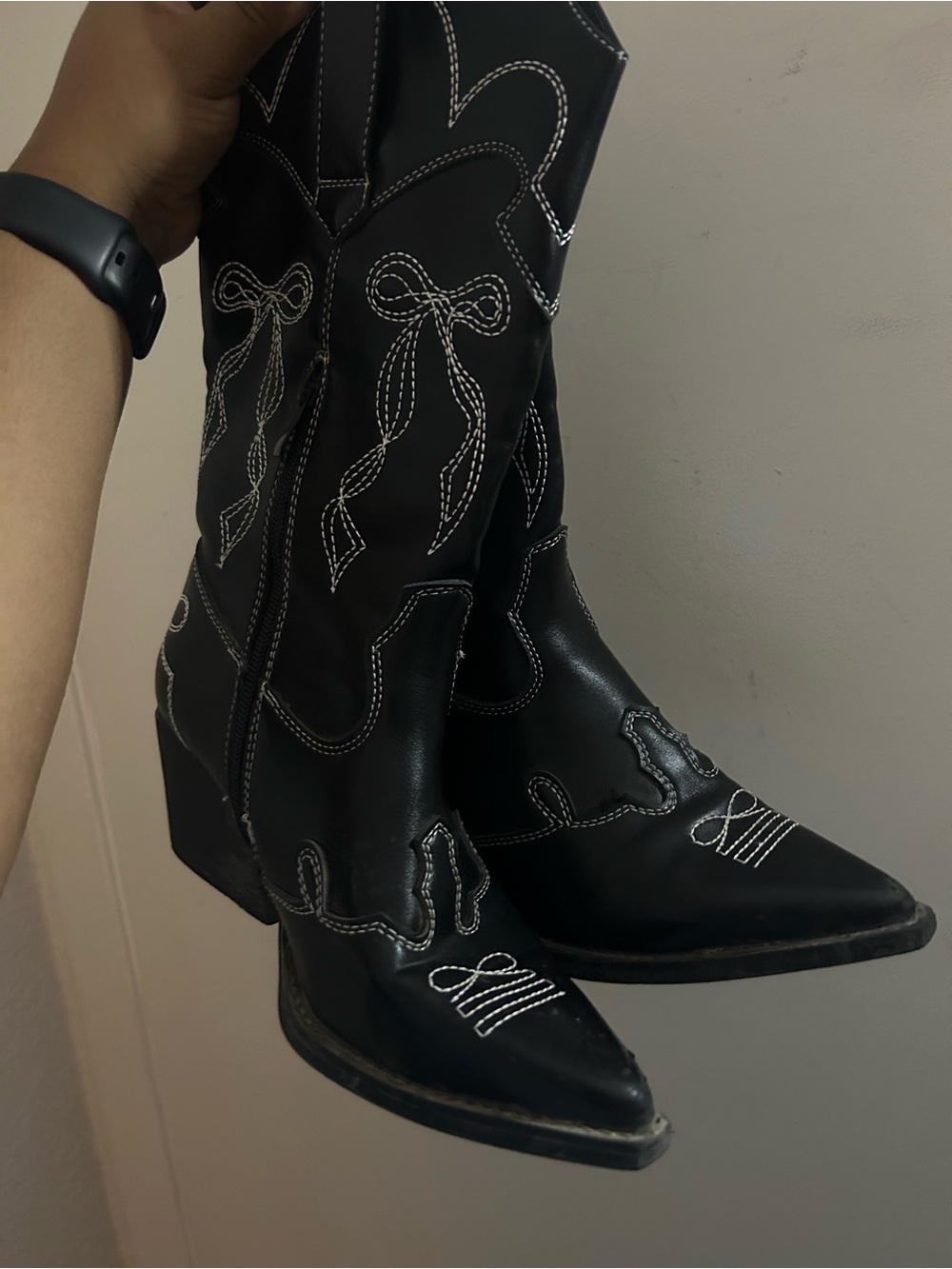 Fashion Nova Black Western Embroidered Pointed-Toe Mid-Calf Boots